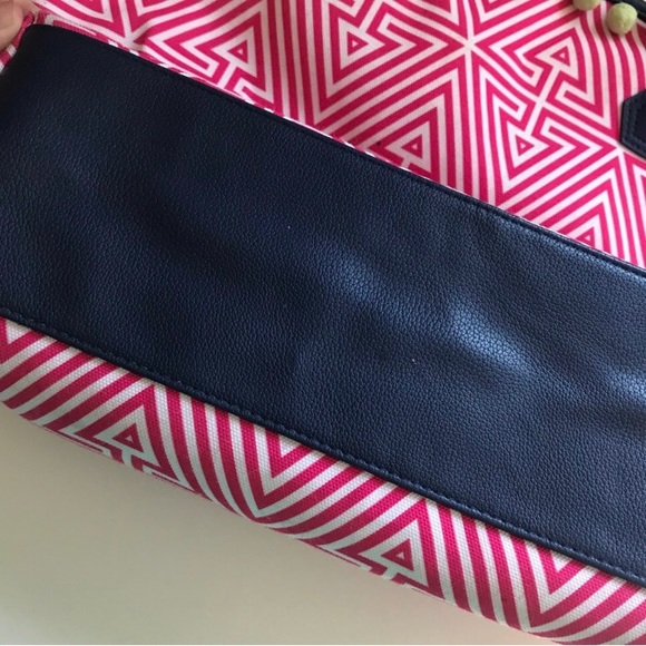 Jonathan Adler & Clinique Pattern Pink Tote - Picture 4 of 14